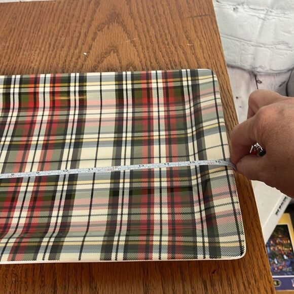 Pottery Barn Holiday Stewart Plaid Ceramic Dish or tray EUC - Picture 6 of 6
